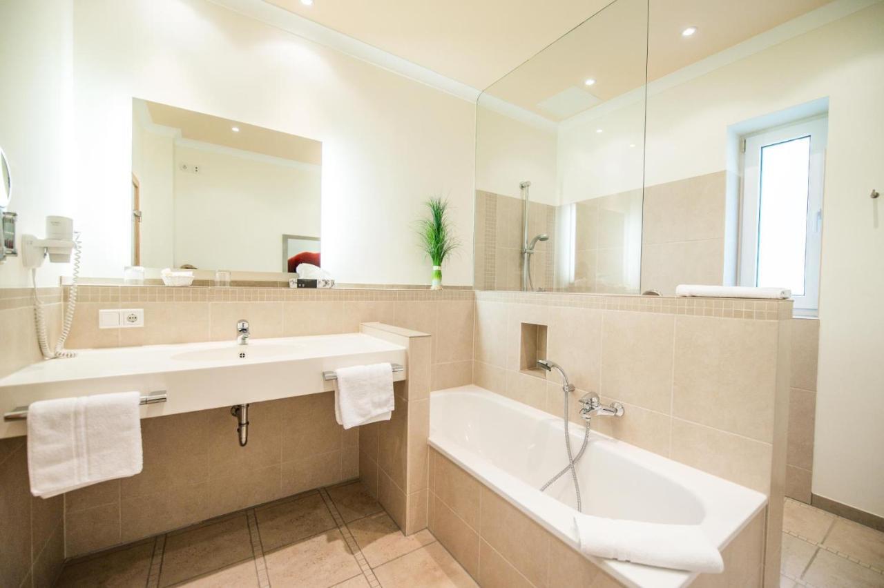 Hotel Hanses-Braeutigam Schmallenberg Ngoại thất bức ảnh